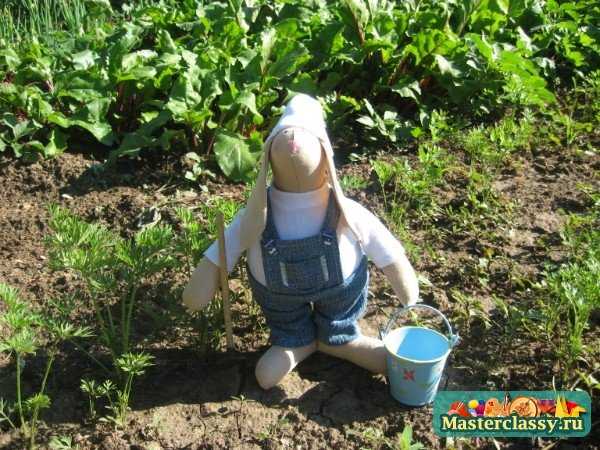 Тильда. Кролик в огороде. Фото