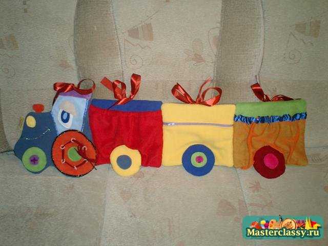 Бампер-карман на детскую кроватку с развивающими элементами. Мастер класс