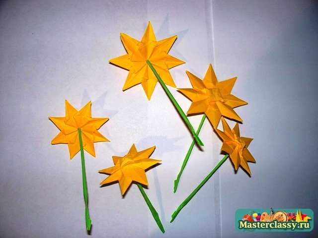 Ломонос (клематис) оригами