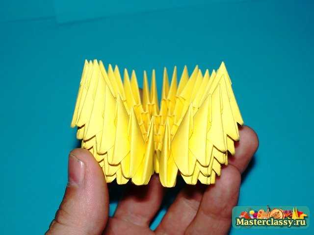 Сборка туловища и головы цыпленка оригами