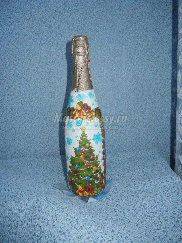 новогодняя бутылка с шампанским в стиле фридекор декупаж