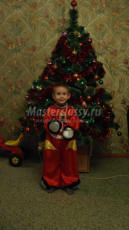 Новогодний костюм Тачки «Молния Маккуин» на ребенка 3 лет