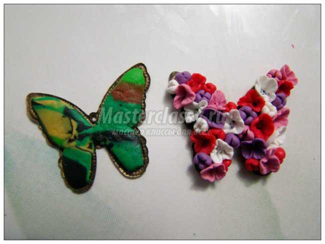Цветочные серьги Бабочки из цветов из пластики