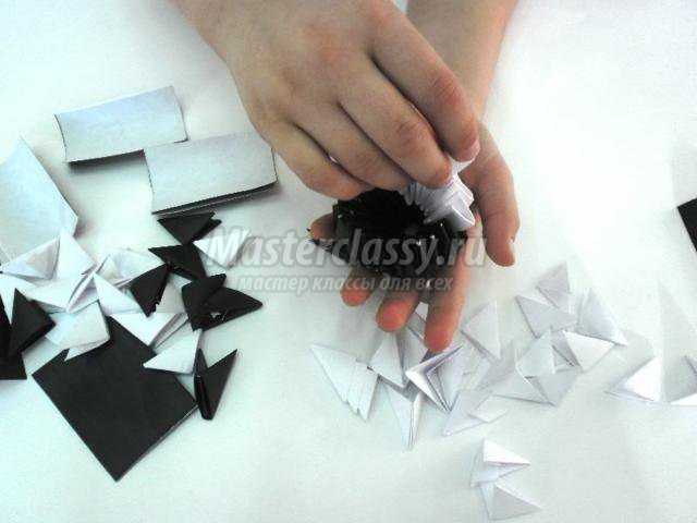 модульное оригами. Пингвиненок