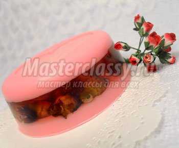 Мыло Love rose с сухоцветом розы и применением силиконового штампа. Мастер класс