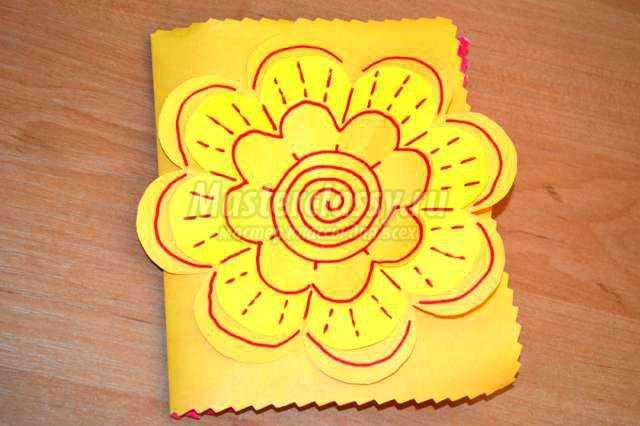 3-D открытка с цветами. Семицветик