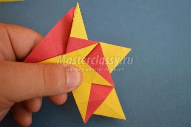 оригами. Звезда из модулей