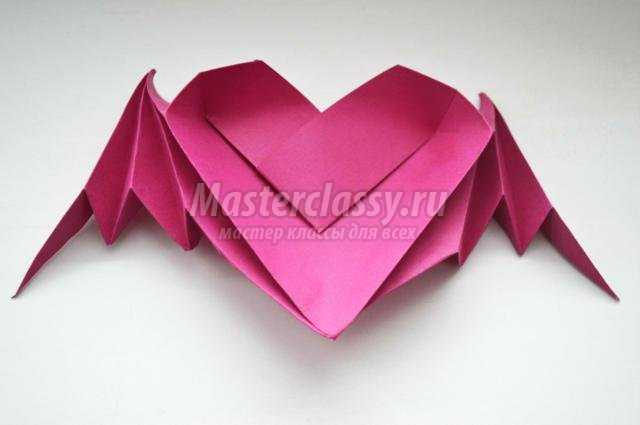 оригами. Летающее сердце
