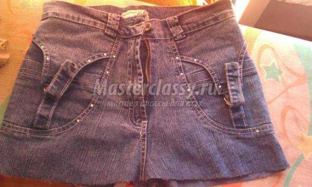 Как переделать старые джинсы на стильную юбку