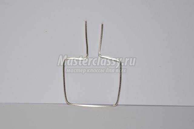 Брелок для ключей в технике wire wrap