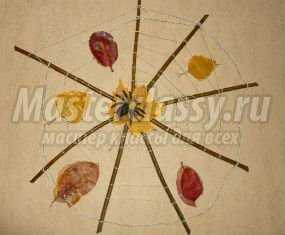 Осенняя поделка из веток и листьев. Паучок на паутинке. Мастер-класс с пошаговыми фото