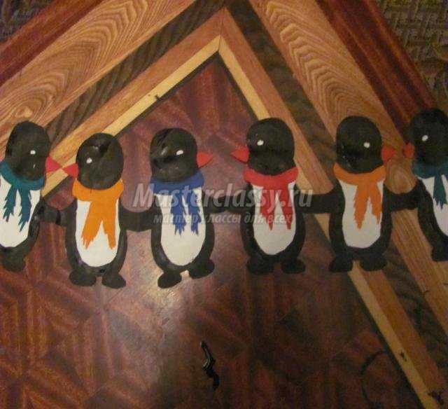 новогодние гирлянды из бумаги. Снеговики и пингвины