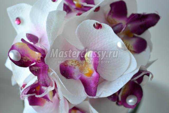 топиарий из искусственных цветов. Орхидея