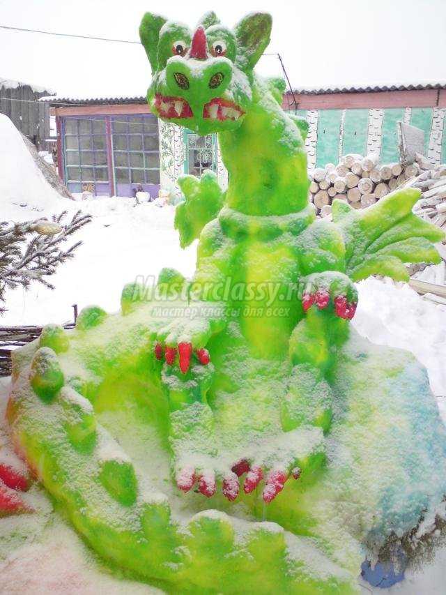 Улан-удэнцы слепили «Смешариков» из снега (фото)