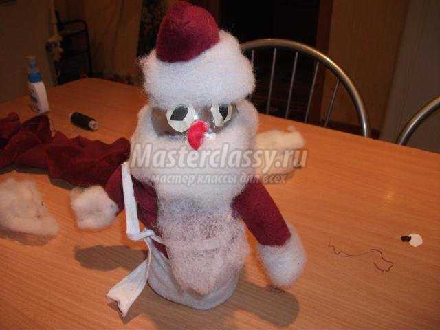 веселый Дед Мороз из пластиковой бутылки