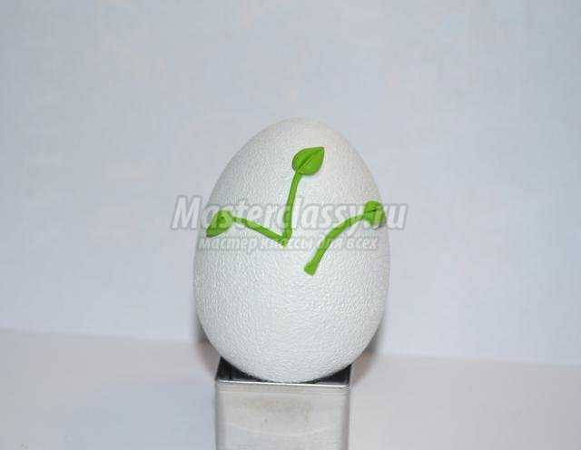 декоративное пасхальное яйцо из холодного фарфора