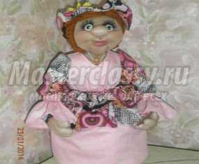Текстильная кукла из капрона. Грелка на чайник. Мастер-класс с пошаговыми фото