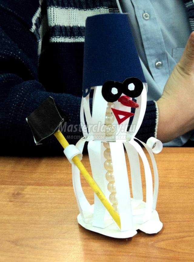 объемный снеговик из бумаги своими руками