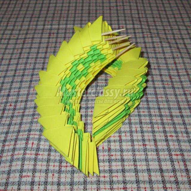 модульное оригами композиция. С 8 Марта
