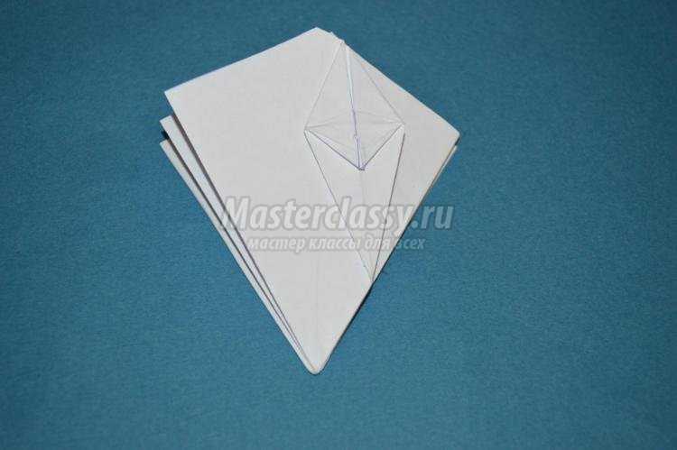оригами. Ландыши из бумаги на 8 Марта