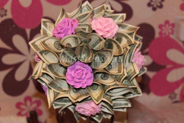 денежное дерево с розами из гофрированной бумаги