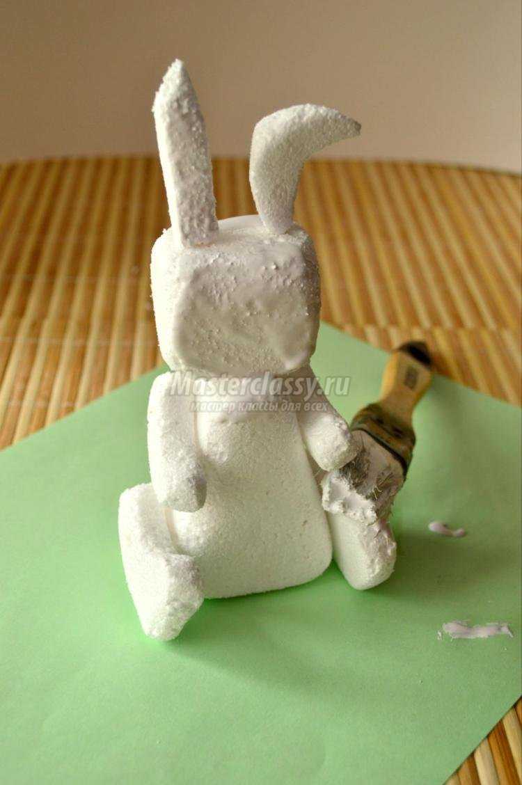 пасхальный кролик из пенопласта своими руками