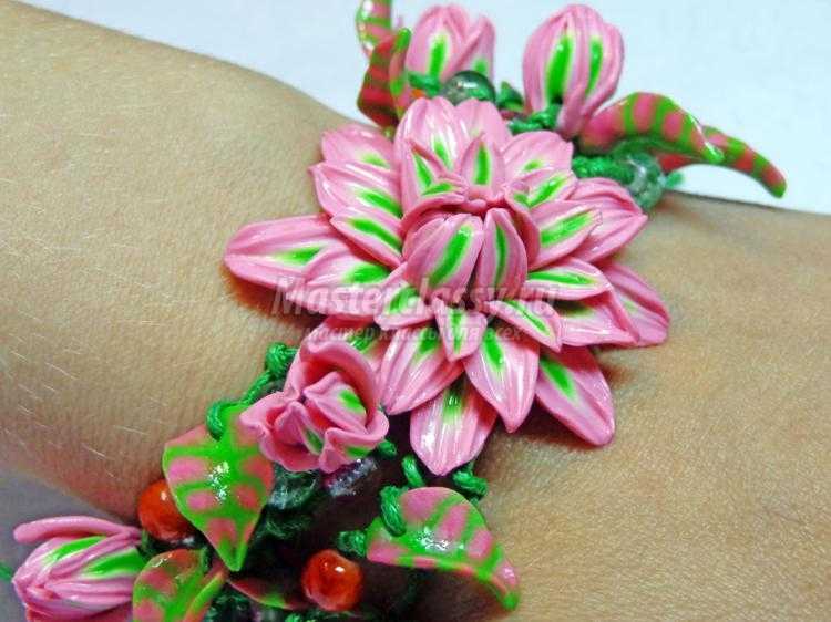 комплект украшений с цветами хризантемы из полимерной глины