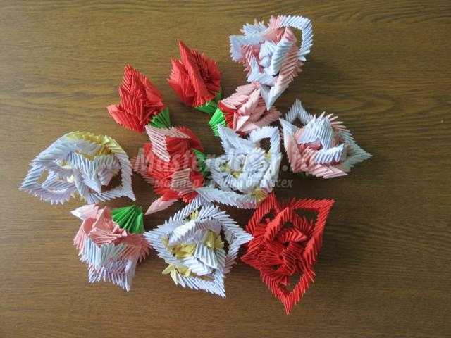 модульное оригами. Царица цветов