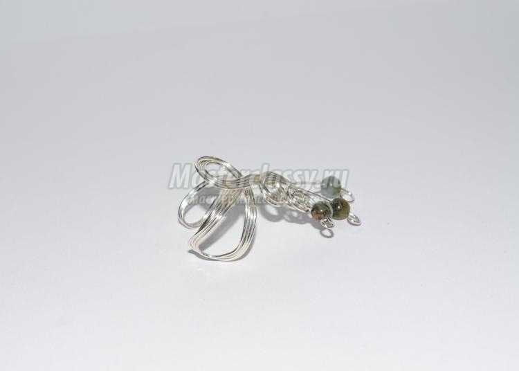 wire Wrap кафф-кольцо из проволоки с флюоритом в пирите