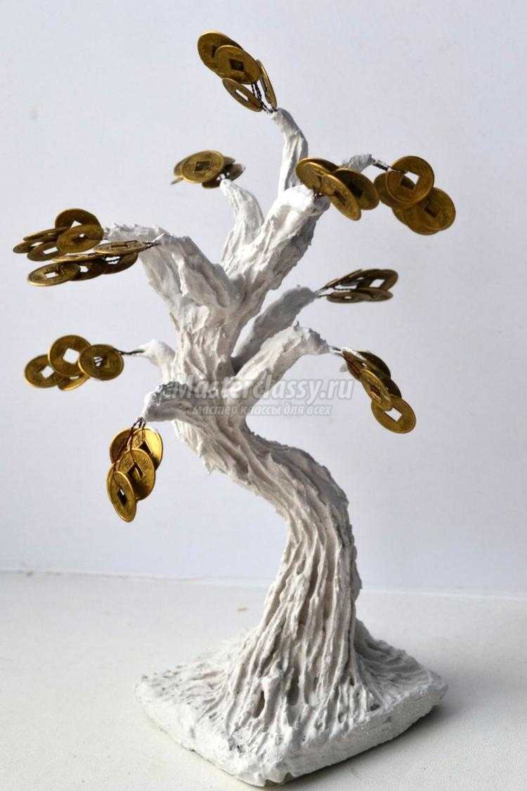 денежное дерево с монетами. Золотой бонсай