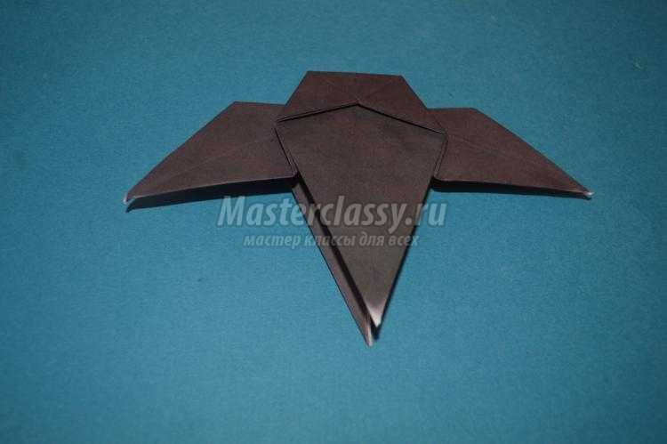 оригами летучая мышь. Серый кардинал