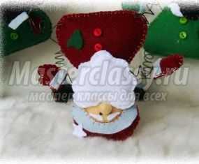 Веселые Санта Клаусы из фетра. Пошаговый мастер класс с фото. Часть 1