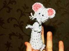 Пальчиковый театр - мышка связанная крючком. Мастер-класс с пошаговыми фото.