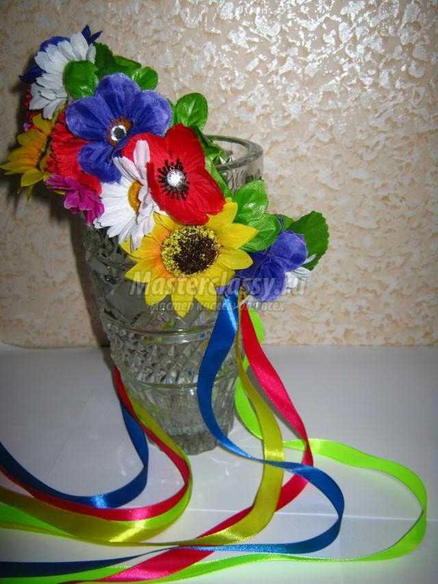 венок в украинском стиле из искусственных цветов