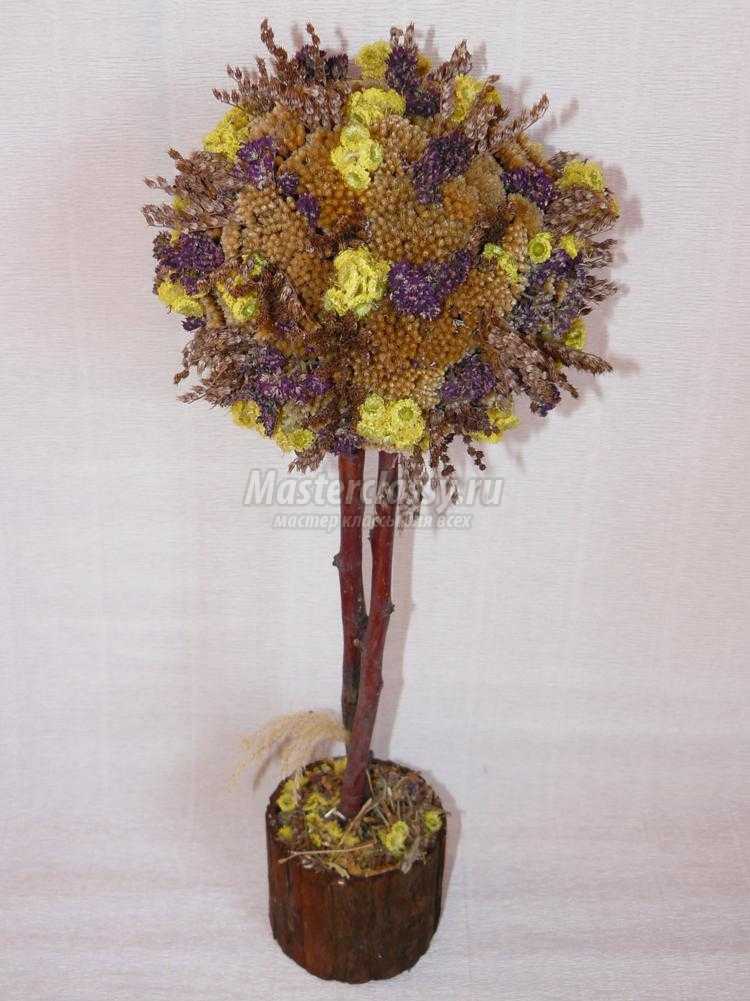 декоративное деревце из сухоцветов