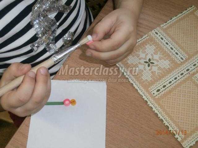 детские поделки из бумаги. Цветы в технике квиллинг
