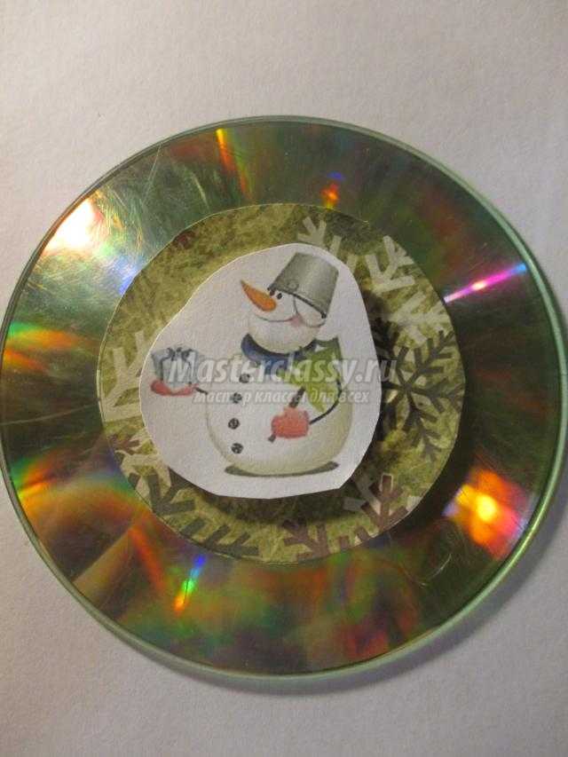 новогодние шарики из СD-дисков