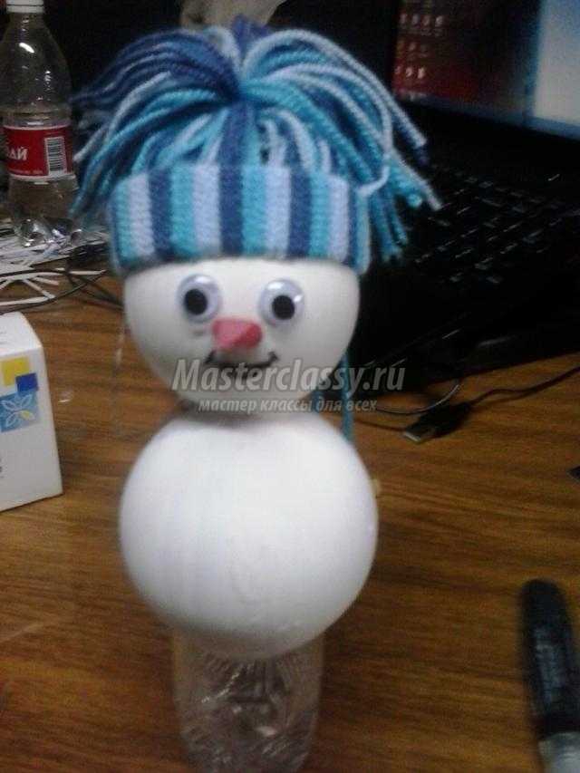 Снеговик из пенопластовых шариков. Мастер-класс