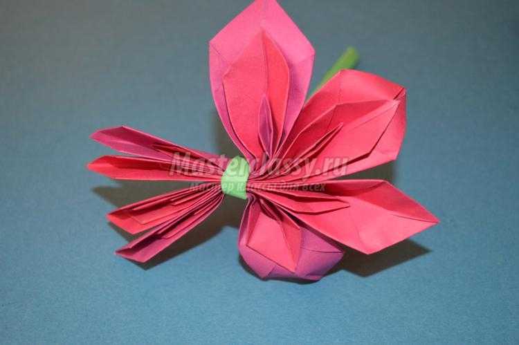 модульное оригами. Георгин из бумаги
