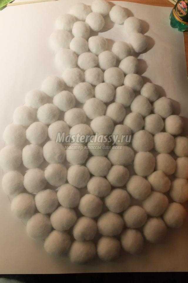 снеговик из шариков синтепона
