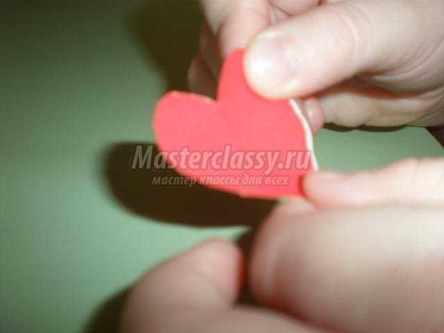валентинка из бумажных сердечек. Мышка