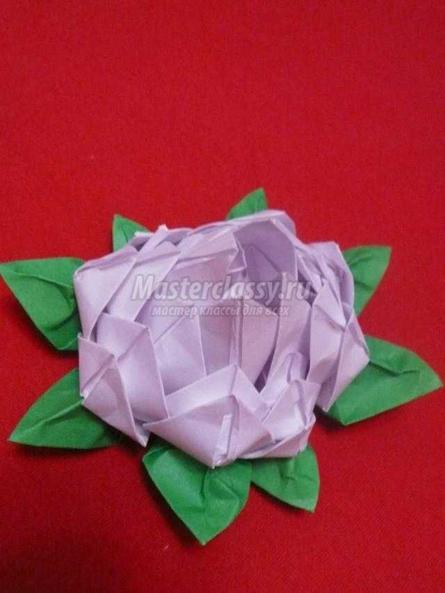лилия в технике оригами своими руками