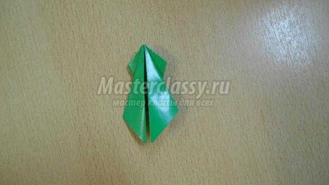 лягушка в технике оригами