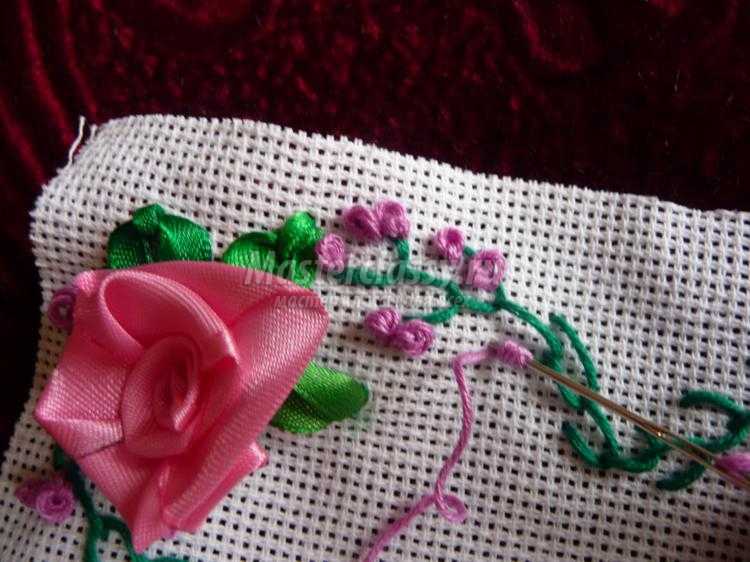 вышивка лентами игольницы бискорню с розами