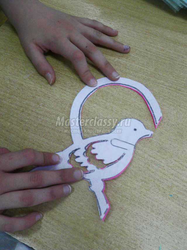 весенняя птица счастья в технике киригами