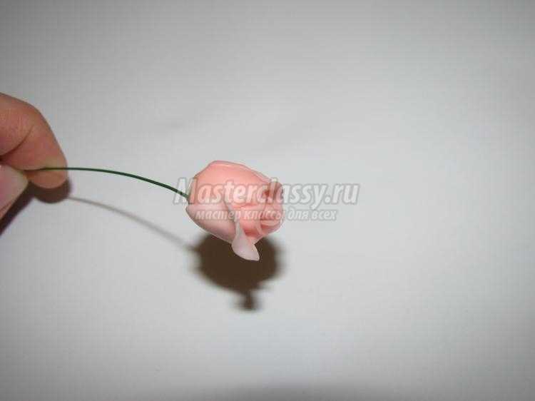 заколка-гребень с розами из холодного фарфора