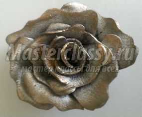 Серебряная роза из фоамирана с имитацией ковки. Мастер-класс