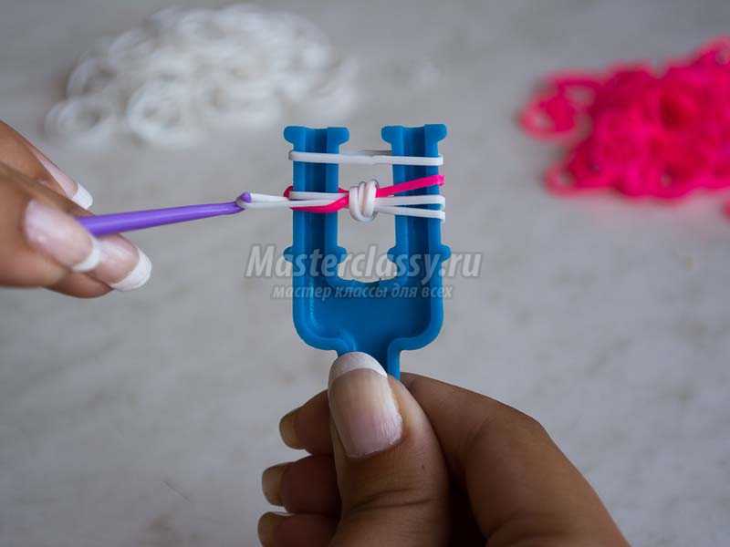 плетение из резинок браслет бантик