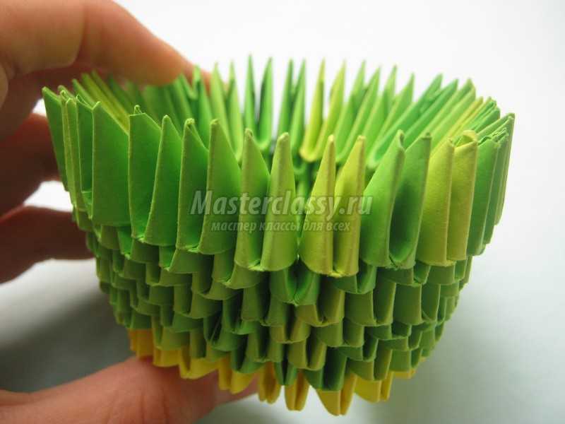 конфетница в технике модульное оригами