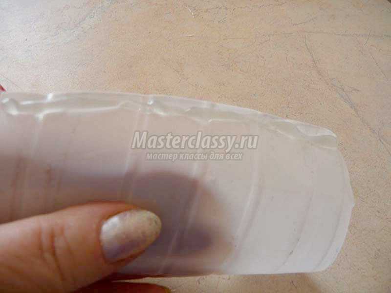 как сделать мухомор из пластиковой бутылки